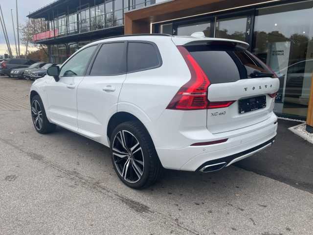 Volvo  XC60 T8 TWIN ENGINE AWD Automatikgetriebe (223+65kW/303+87PS) R-Design