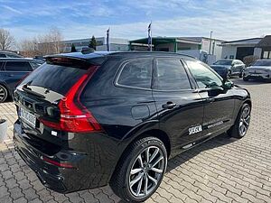 Volvo  XC60 Recharge Ultimate, T8 AWD Plug-in Hybrid, Elektrisch/Benzin, Dark