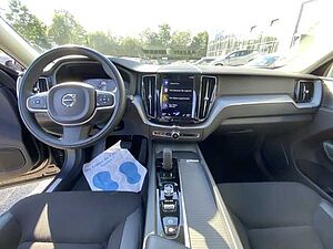 Volvo  XC60 Momentum Pro, B4 Mild-Hybrid Diesel AWD